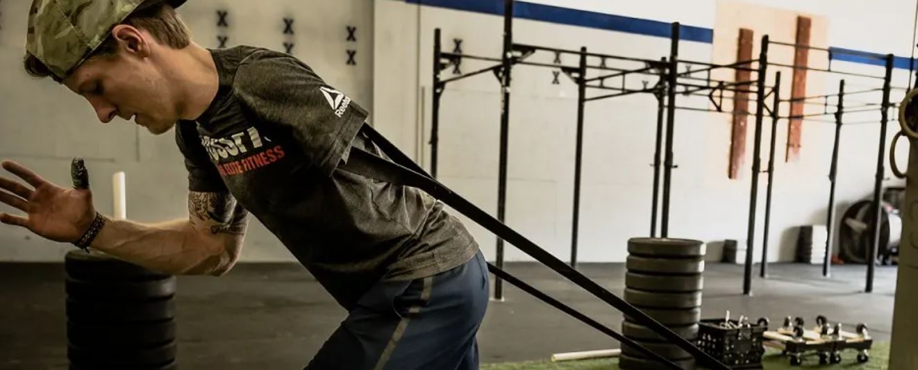 CrossFit Athlete Logan Aldridge Extends a Helping Hand